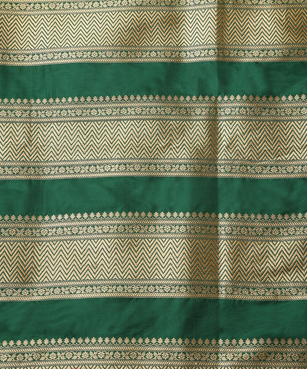 Emerald_Green_Handloom_Pure_Katan_Silk_Kimkhab_Banarasi_Lehenga_Meenakari_WeaverStory_05
