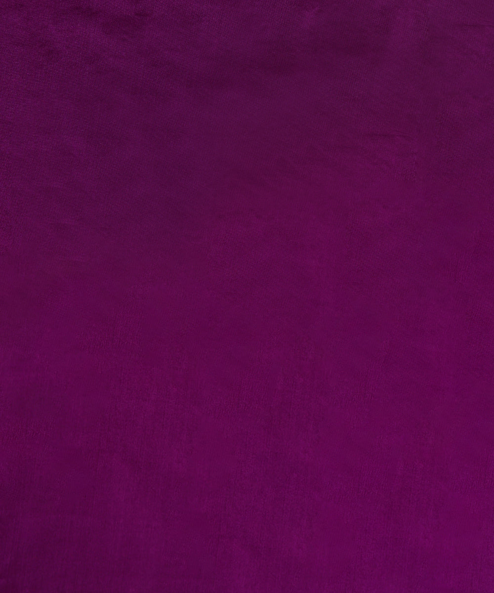 Purple_Handloom_Pure_Katan_Silk_Banarasi_Lehenga_With_Kadhwa_Meenakari_Booti_WeaverStory_05
