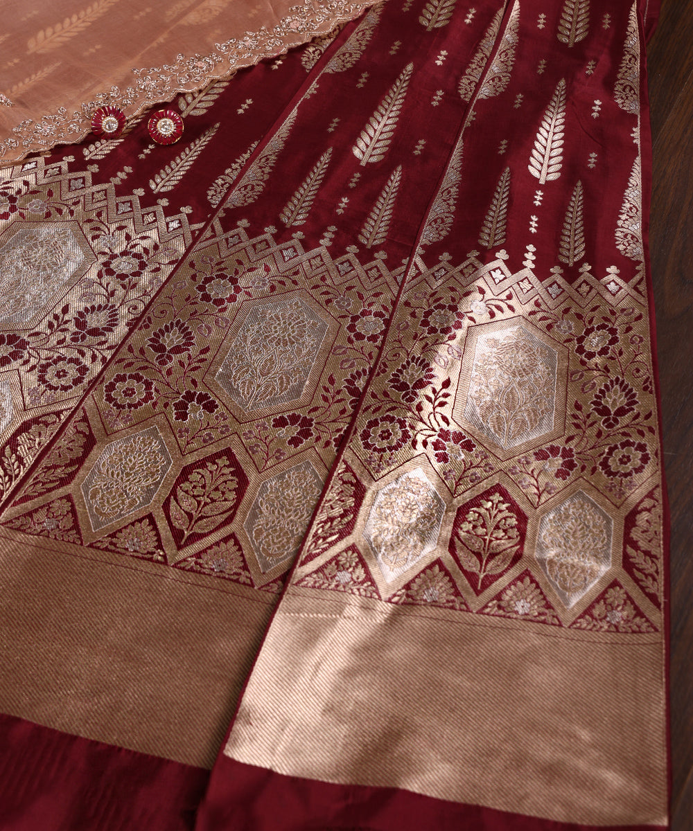 Wine_Handloom_Pure_Katan_Pure_Silk_Banarasi_Lehenga_With_Meenadar_Stripes_WeaverStory_01