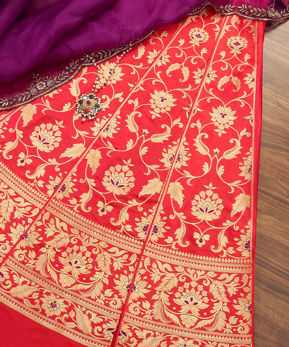 Handloom_Orange_And_Pink_Pure_Katan_Silk_24_Kali_Banarasi_Lehenga_with_Meenakari_and_Double_Zari_WeaverStory_01