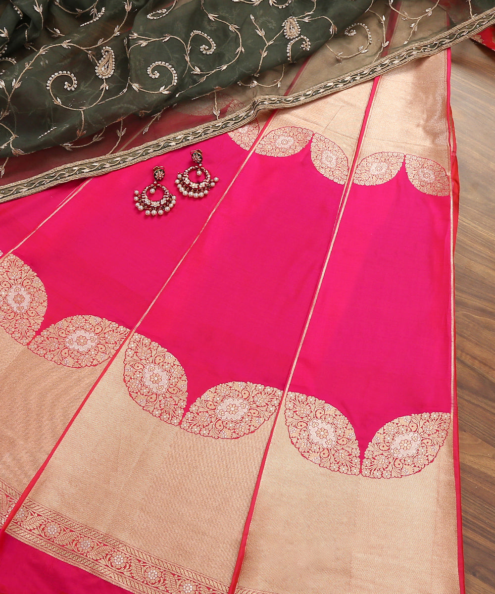 Pink_Handloom_Banarasi_Lehenga_With_Brocade_Blouse_And_Zari_Border_WeaverStory_02