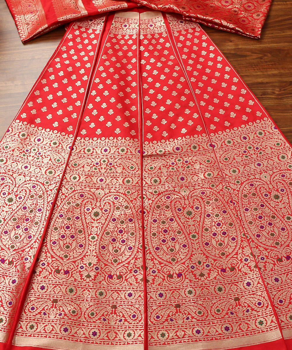 Red_Handloom_Pure_Katan_Silk_Banarasi_Lehenga_with_Meenakari_Skirt_Border_WeaverStory_03
