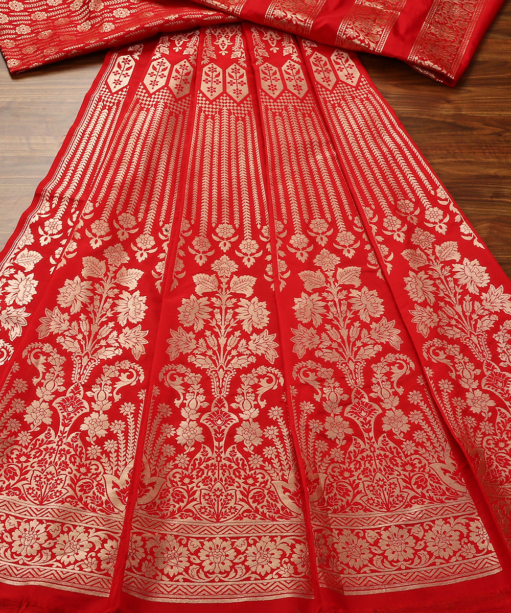 Red_Handloom_Pure_Katan_Silk_Banarasi_Lehenga_with_Antique_Zari_Cutwork_Weave_WeaverStory_03