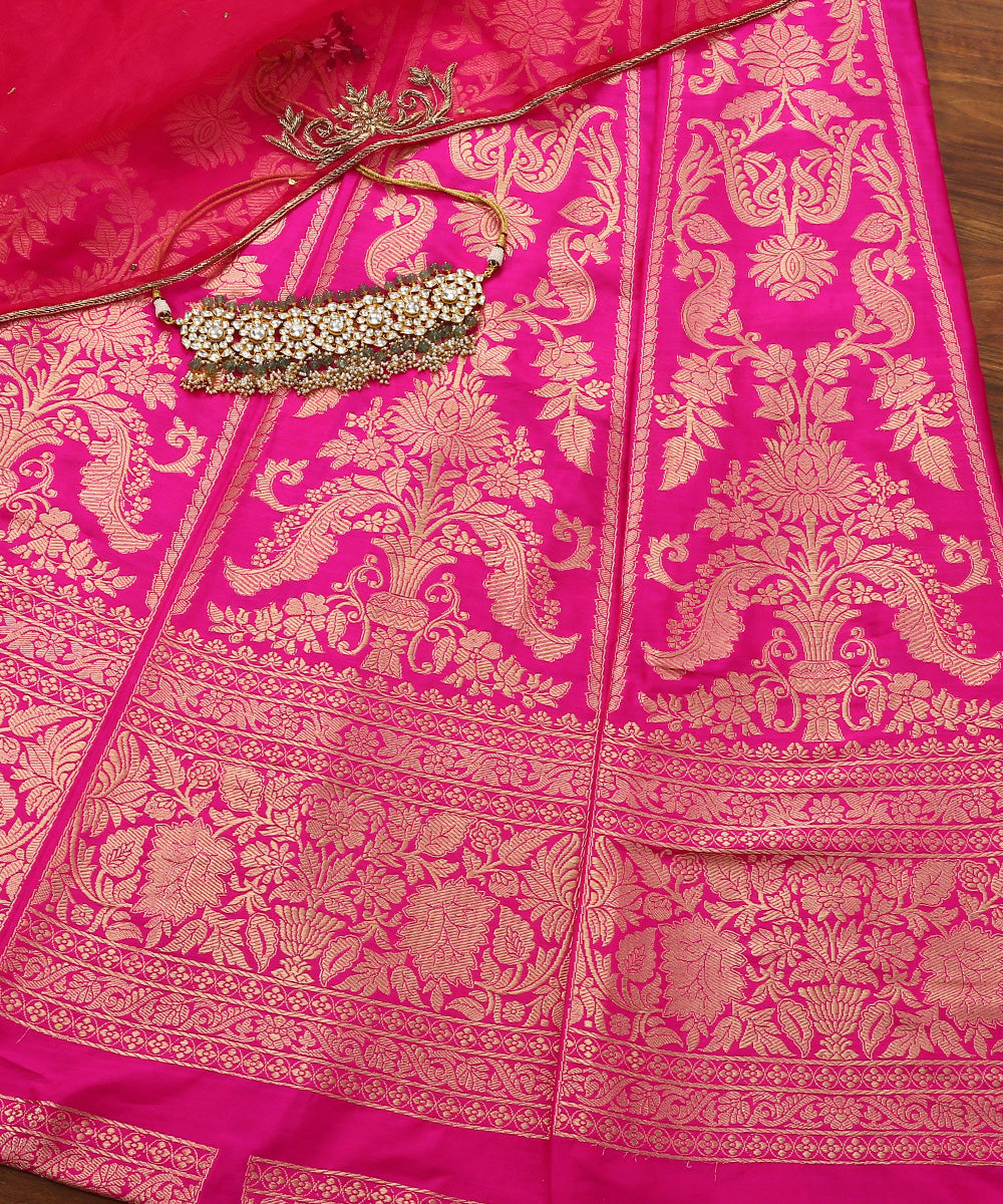 Handloom_Rani_Pink_Mehraab_Jaal_Pure_Katan_Silk_Banarasi_Lehenga_WeaverStory_01