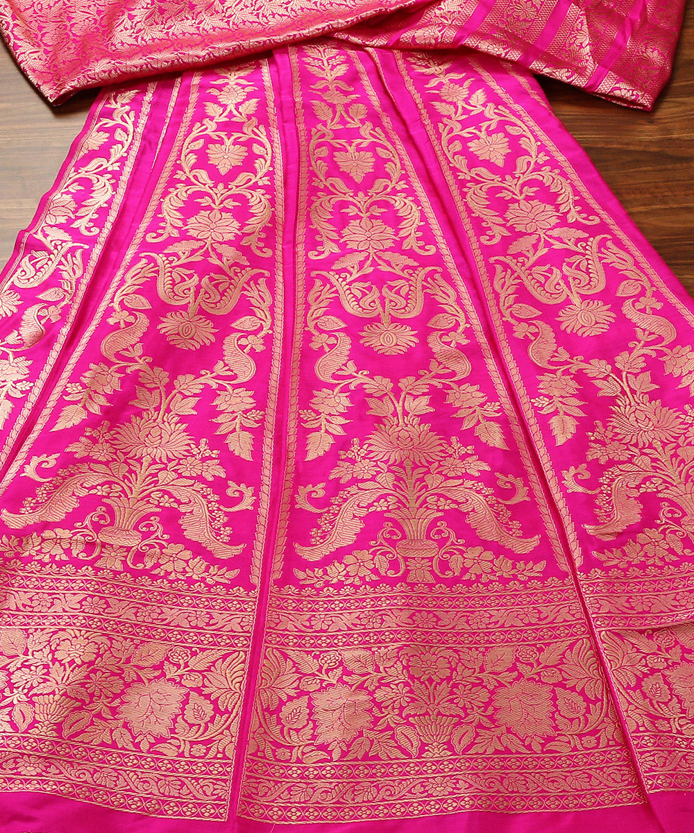 Handloom_Rani_Pink_Mehraab_Jaal_Pure_Katan_Silk_Banarasi_Lehenga_WeaverStory_02