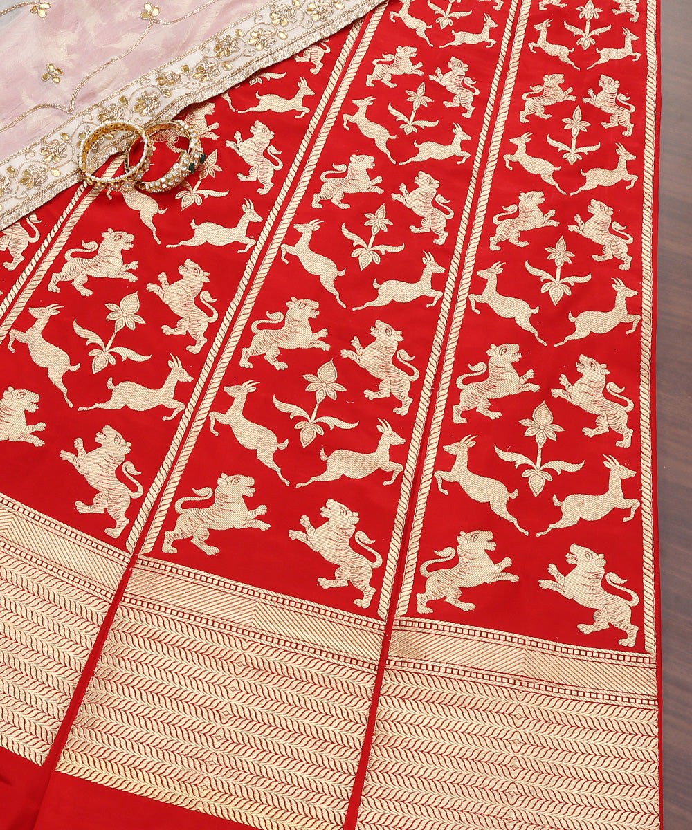 Red_Handloom_Pure_Katan_Silk_Bharatpur_Shikargah_Banarasi_Lehenga_WeaverStory_01