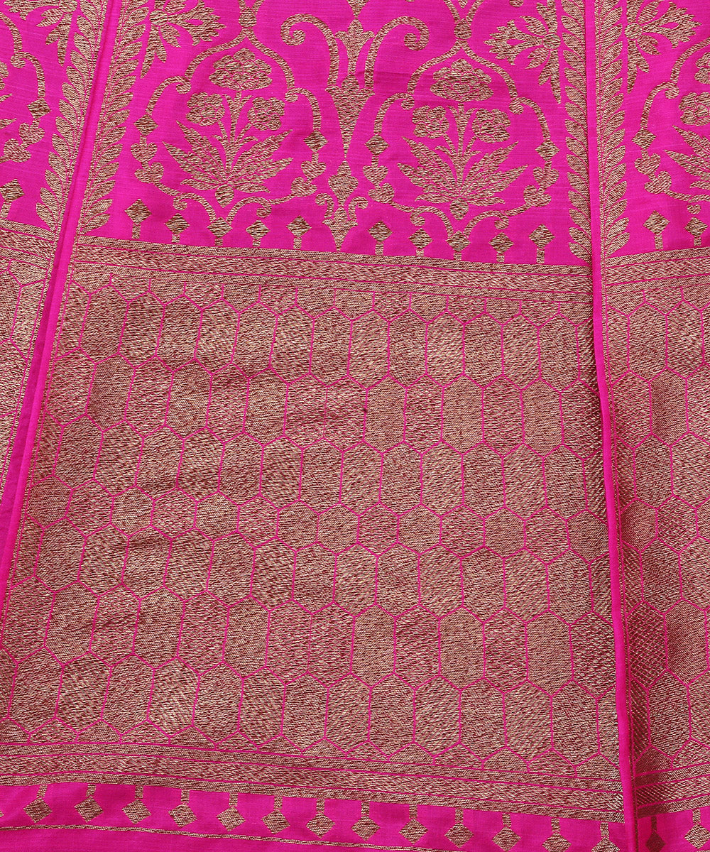 Magenta_Handloom_Antique_Zari_Pure_Katan_Silk_Banarasi_Lehenga_WeaverStory_04