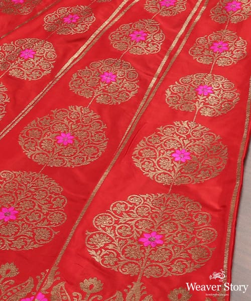 Red_Handloom_Pure_Katan_Silk_Banarasi_Lehenga_with_Antique_Zari_and_Meenakari_WeaverStory_03