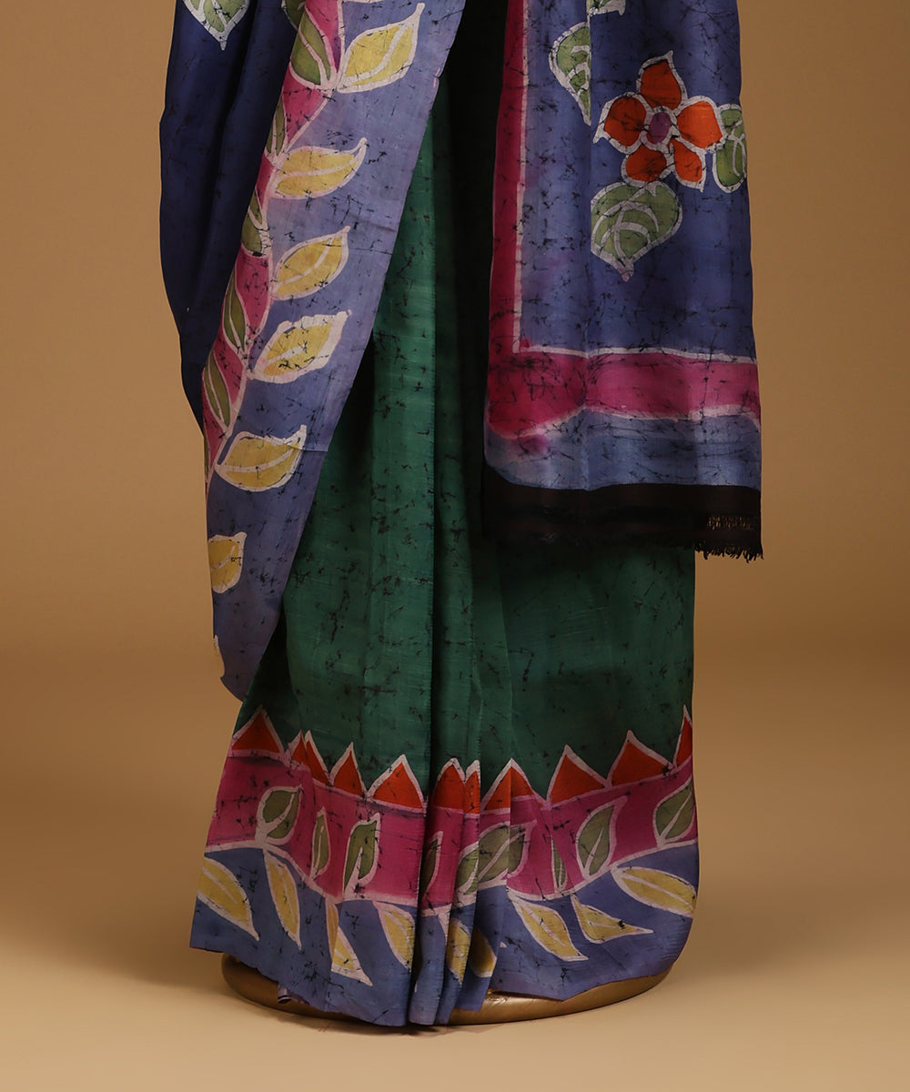 Handloom_Blue_Green_Hand_Batik_Mulberry_Silk_With_Floral_Motif_Saree_WeaverStory_03