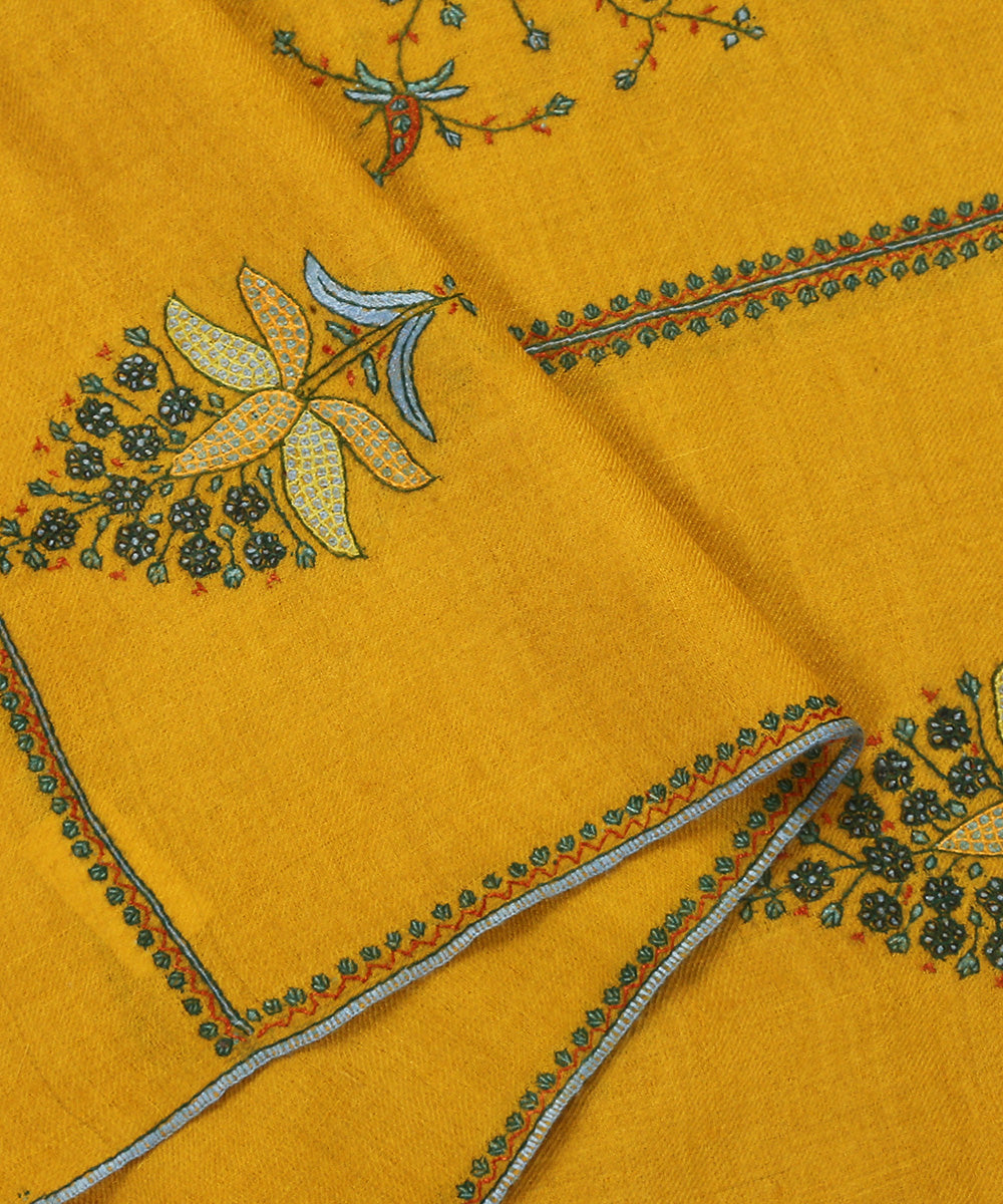 Yellow_Handwoven_Pure_Pashmina_Stole_with_Paper_Mache_and_Sozni_Embroidery_WeaverStory_02