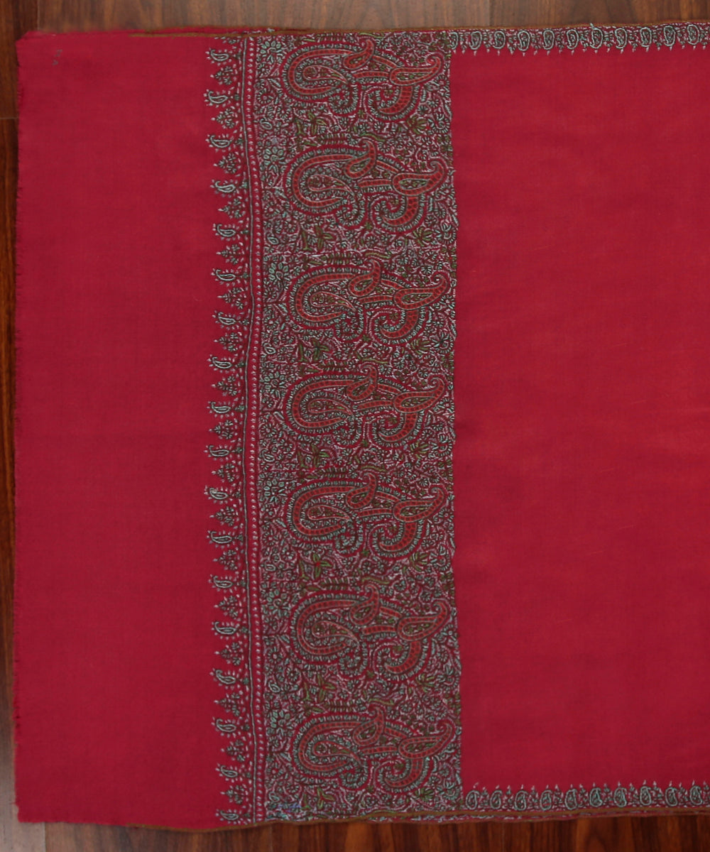 Red_Handwoven_Pure_Pashmina_Stole_with_Sozni_Work_WeaverStory_04