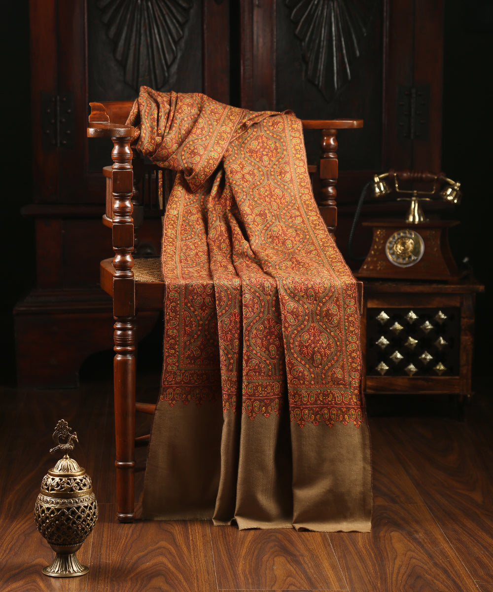 Beige_Handwoven_Jamawar_Pure_Pashmina_Shawl_with_Thread_Embroidery_WeaverStory_01