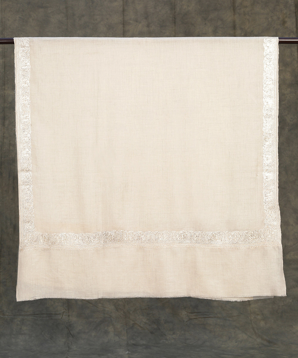Off_White_Handwoven_Pure_Pashmina_Shawl_with_Tilla_Border_WeaverStory_02