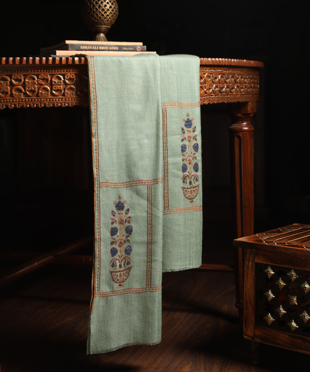 Handwoven_Sage_Green_Pure_Pashmina_Stole_With_Kalamkari_And_Soznikari_WeaverStory_01