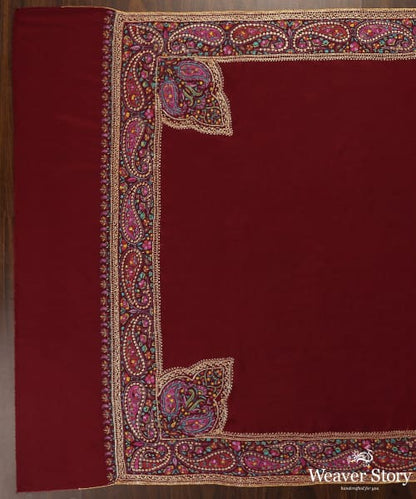 Handwoven_Maroon_Pure_Pashmina_Shawl_With_Awakari_Tilla_Work_WeaverStory_02