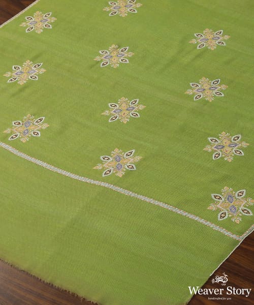 Parrot_Green_Handwoven_Pure_Pashmina_Shawl_With_Sozni_Kari_Booti_WeaverStory_03