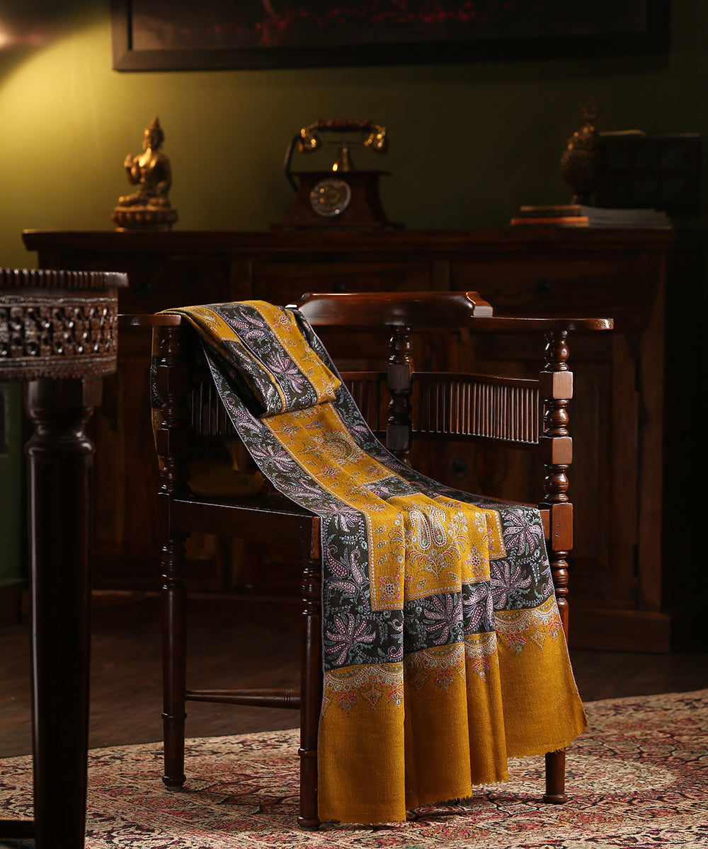 Mustard_Handwoven_Pure_Pashmina_Shawl_With_Soznikari_Work_WeaverStory_01