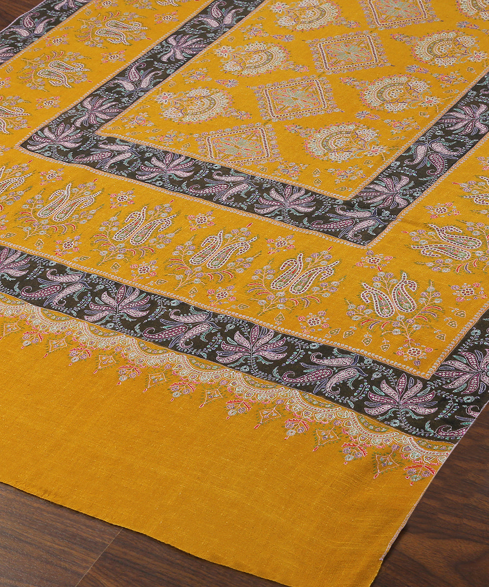 Mustard_Handwoven_Pure_Pashmina_Shawl_With_Soznikari_Work_WeaverStory_03