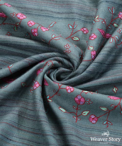 Handwoven_Turqoise_Pure_Pashmina_Stole_With_Paper_Mache_Work_WeaverStory_05