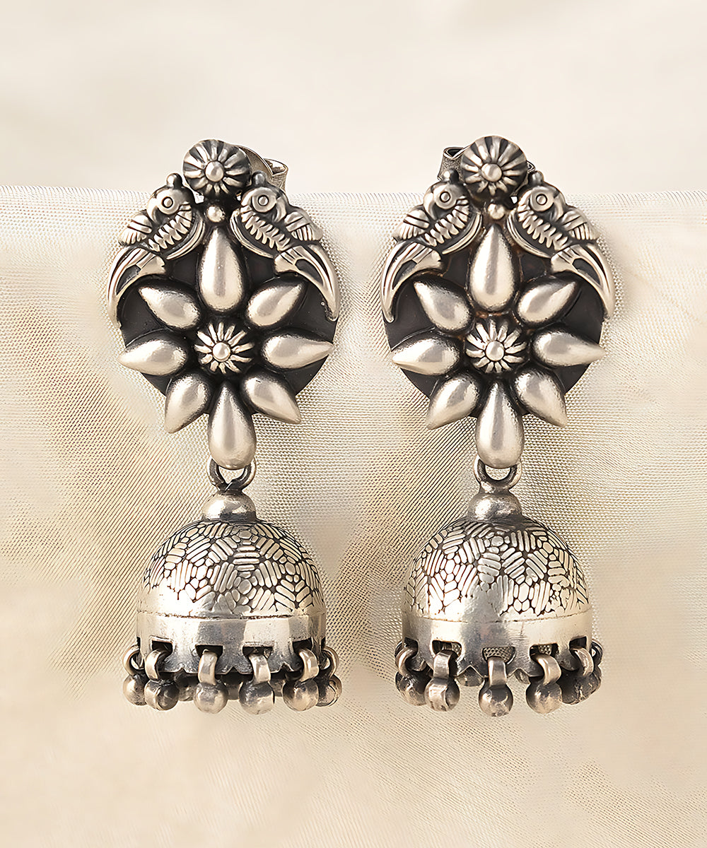 Orhaan_Handcrafted_Pure_Silver_Jhumki_With_Ghungroo_WeaverStory_01