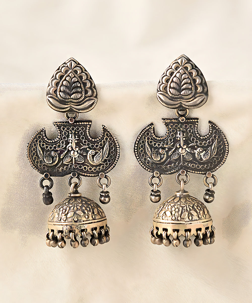 Kasturi_Handcrafted_Pure_Silver_Earrings_WeaverStory_01