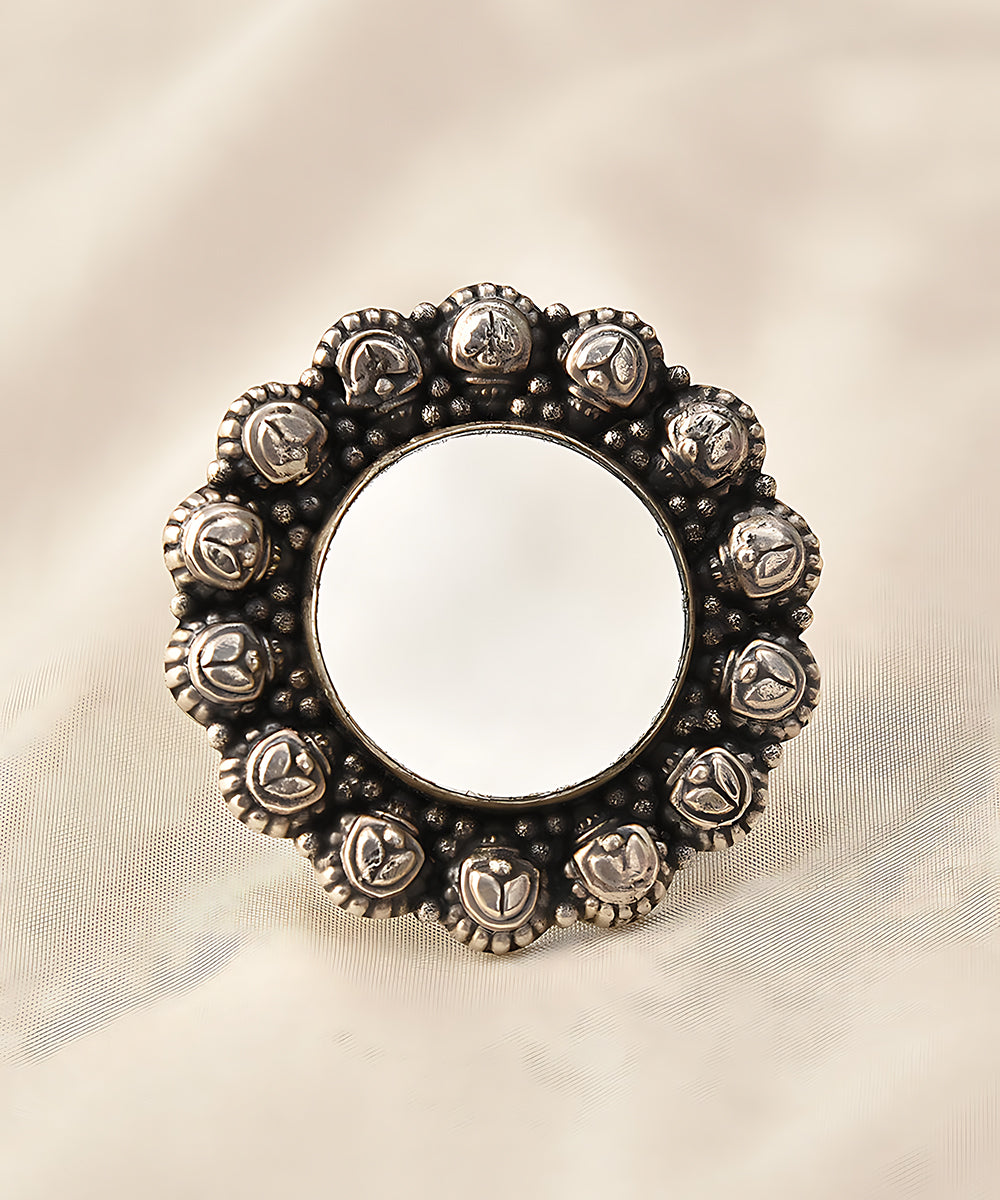 Dani_Handcrafted_Pure_Silver_Ring_WeaverStory_01