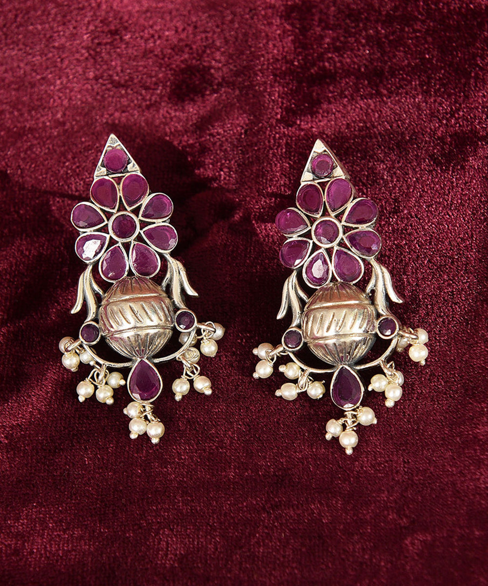 Tamoha_Handcrafted_Pure_Silver_Earrings_With_Ruby_And_Pearls_WeaverStory_02