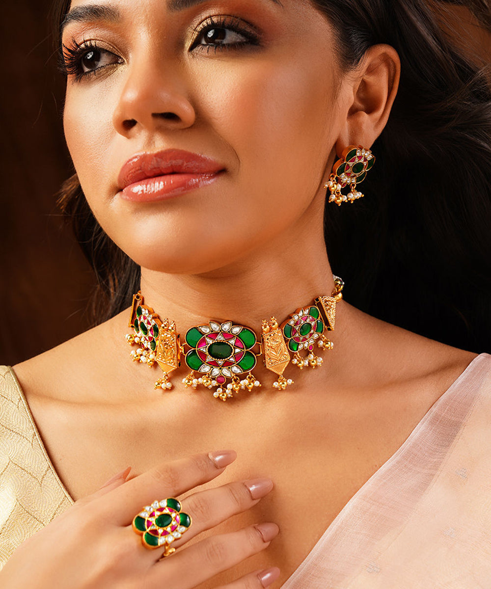 Tarangi_Green_Handcrafted_Pure_Silver_Necklace_Set_With_Ring_WeaverStory_01