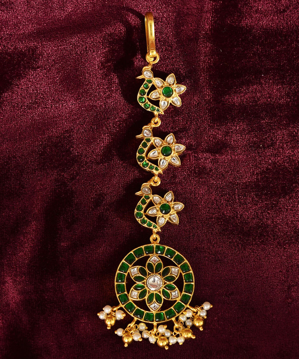 Anagh_Handcrafted_Pure_Silver_Maangtika_With_Kundan_WeaverStory_02