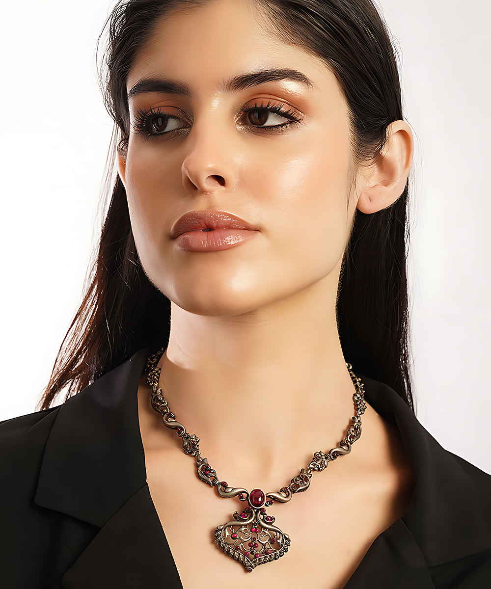 Latifa_Handcrafted_Pure_Silver_Necklace_With_Kempstone_WeaverStory_02