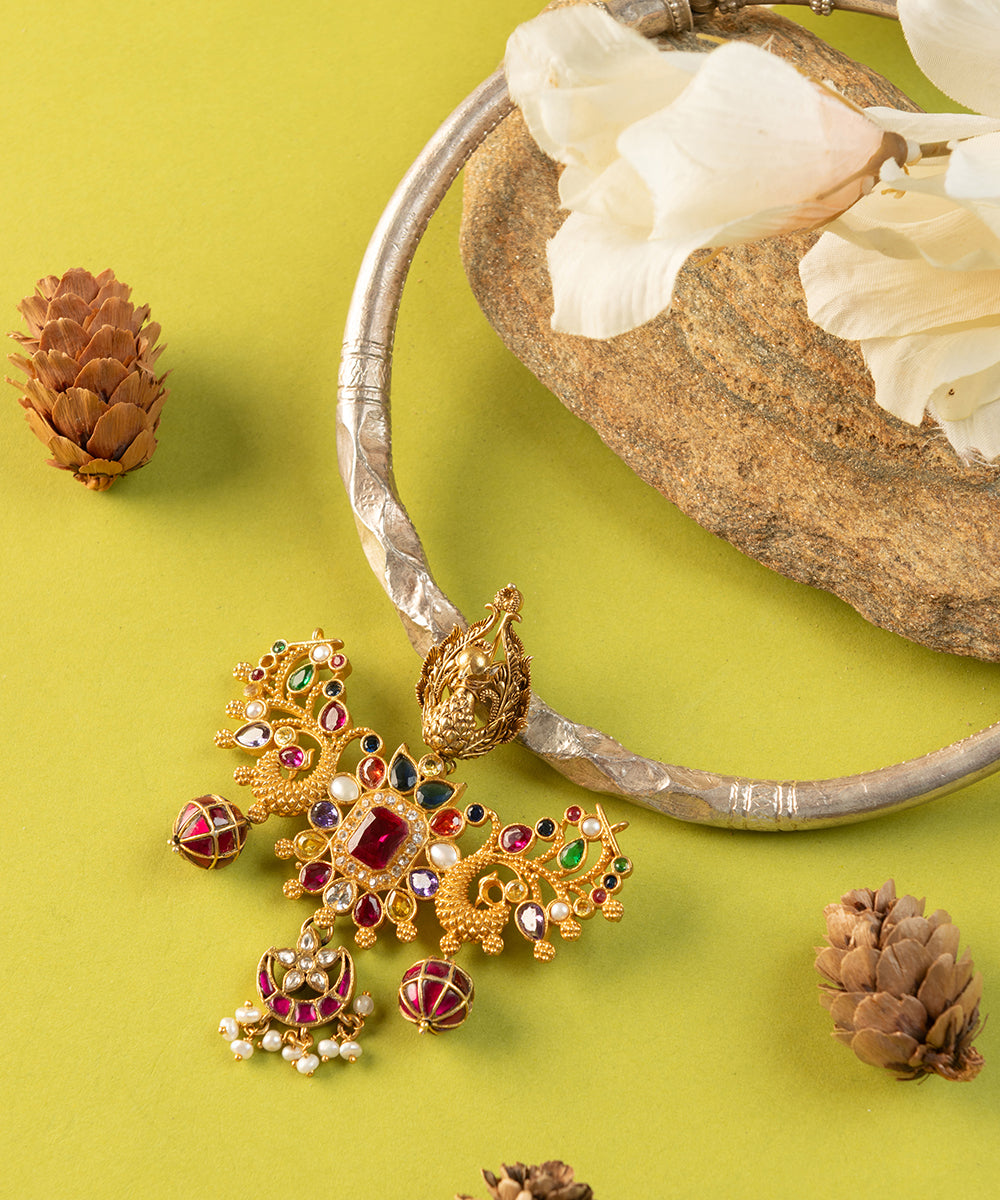 Sani_Handcrafted_Oxidised_Pure_Silver_Necklace_With_Kundan_And_Multicolor_Stones_WeaverStory_01