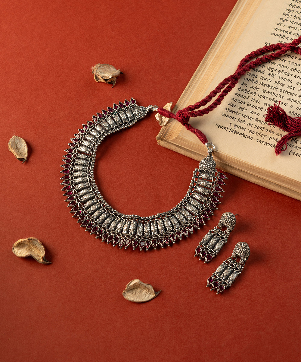 Palash_Handcrafted_Oxidised_Pure_Silver_Necklace_Set_With_Ruby_WeaverStory_01
