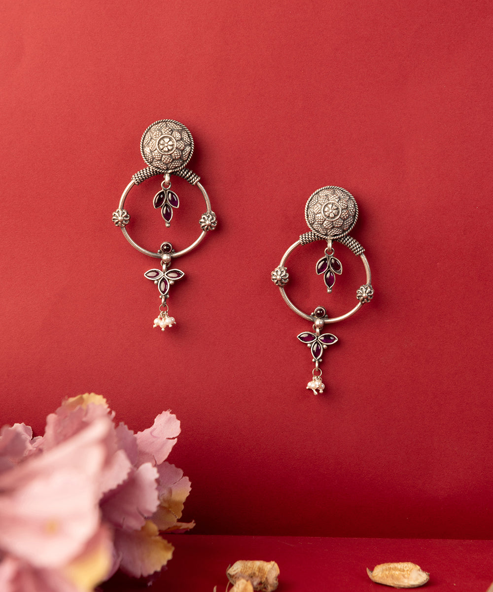 Apeksha_Handcrafted_Oxidised_Pure_Silver_Earrings_With_Kemstones_And_Pearls_WeaverStory_01