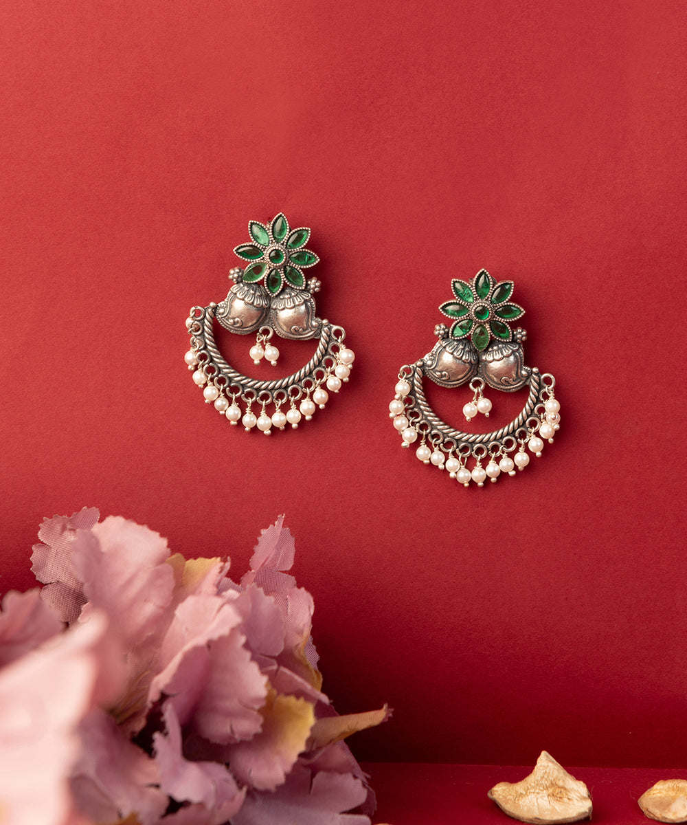 Nabanita_Handcrafted_Oxidised_Pure_Silver_Earrings_With_Kemstones_And_Pearls_WeaverStory_01