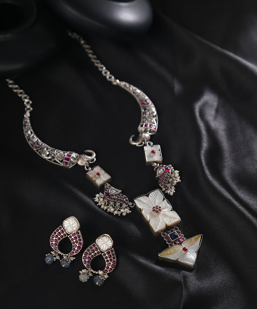 Yusra_Handcrafted_Necklace_Set_In_Oxidised_Pure_Silver_WeaverStory_01