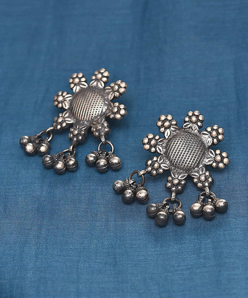 Nihla_Handcrafted_Oxidised_Pure_Silver_Earrings_With_Flower_Motif_WeaverStory_01