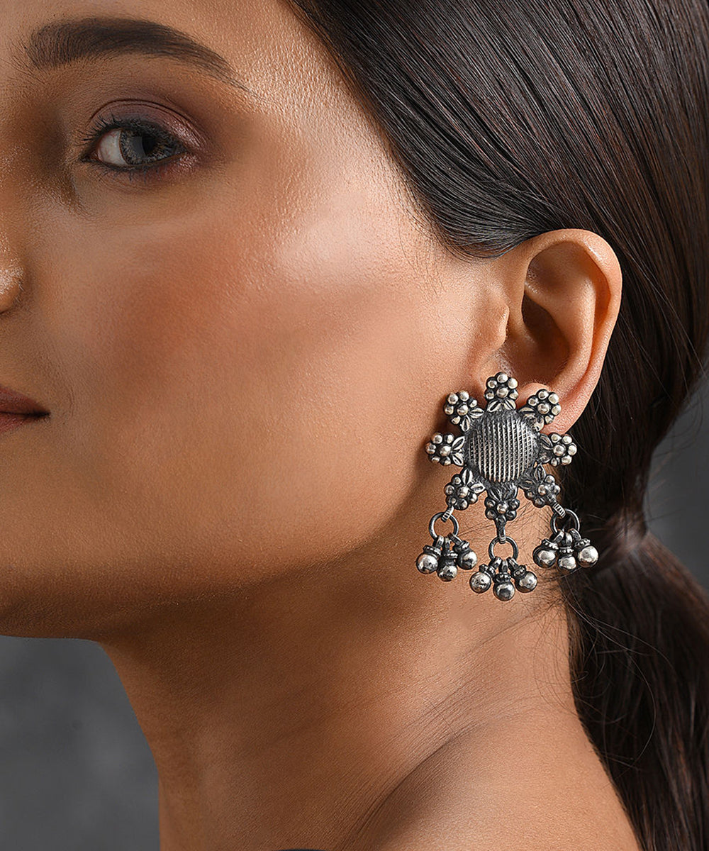 Nihla_Handcrafted_Oxidised_Pure_Silver_Earrings_With_Flower_Motif_WeaverStory_02