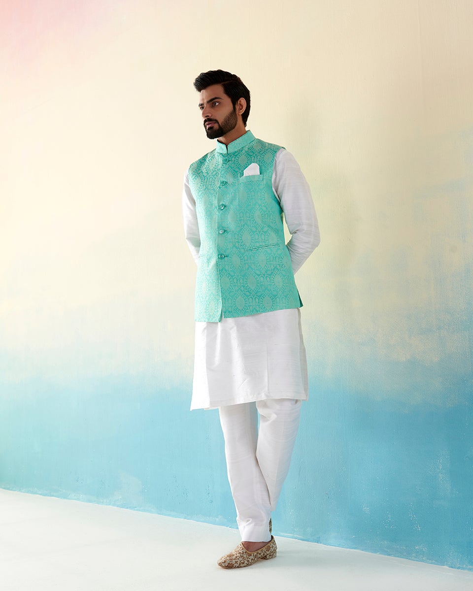 Handloom_Powder_Blue_Pure_Katan_Silk_Jamawar_Nehru_Jacket_With_Jaal_WeaverStory_02