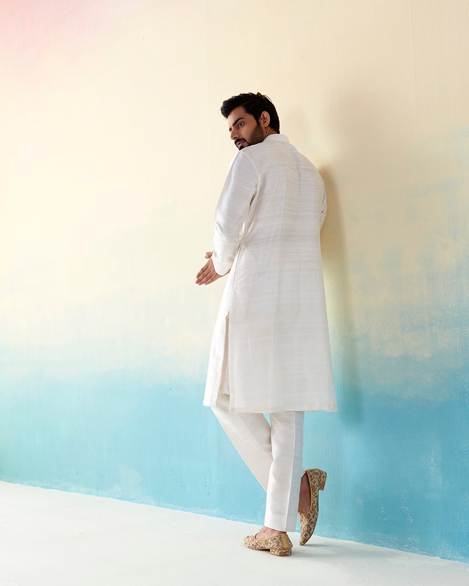 Off_White_Raw_Silk_Kurta_Set_WeaverStory_03