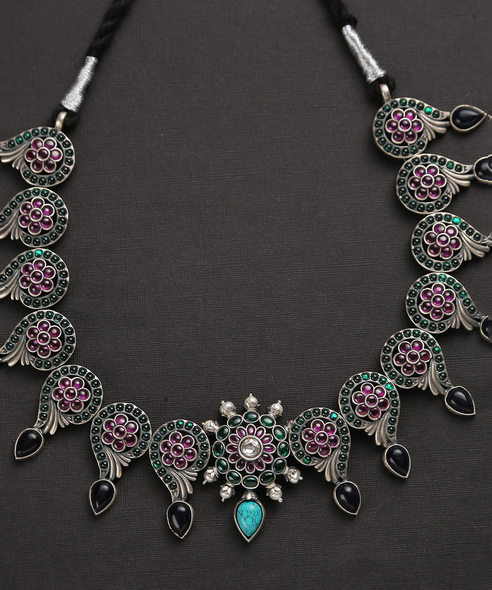 Pure_Silver_Necklace_With_Green_And_Red_Floral_Motifs_WeaverStory_03