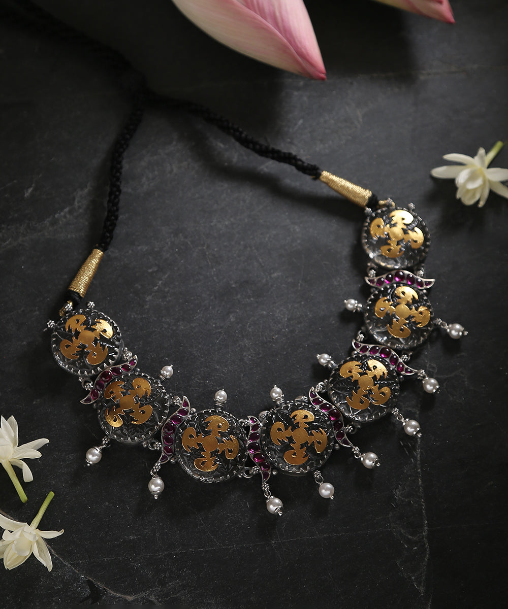 Handcrafted_Pure_Silver_Necklace_With_Crystal_And_Pearls_WeaverStory_01