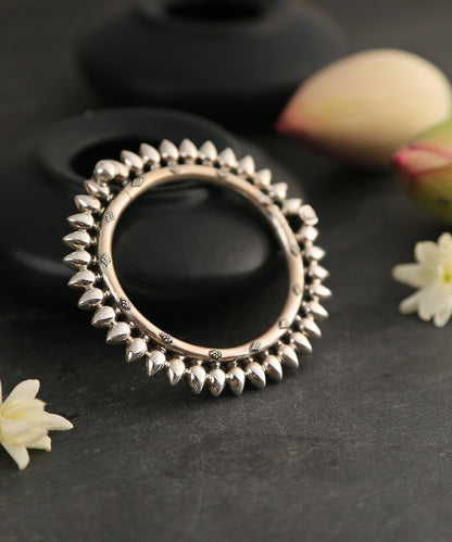 Oxidised_Pure_Silver_Bangle_with_Flower_Bud_Motifs_-_Set_of_1_WeaverStory_01