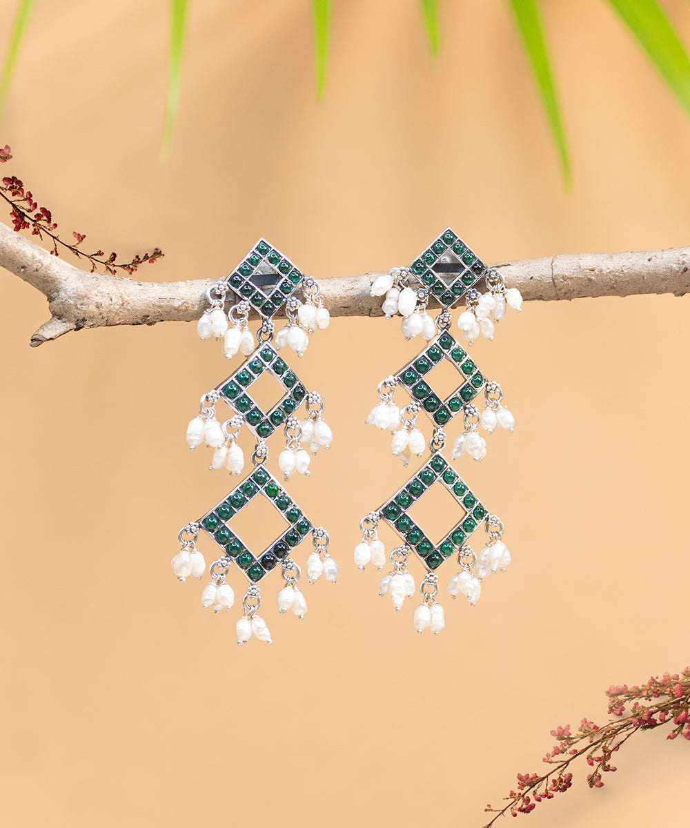 Rida_Handcrafted_Oxidised_Pure_Silver_Earrings_With_Pearls_WeaverStory_01