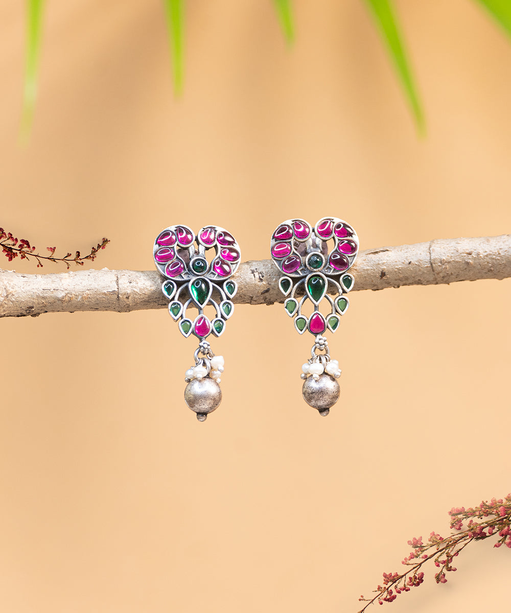 Ramina_Handcrafted_Oxidised_Pure_Silver_Earrings_With_Pearls_WeaverStory_01