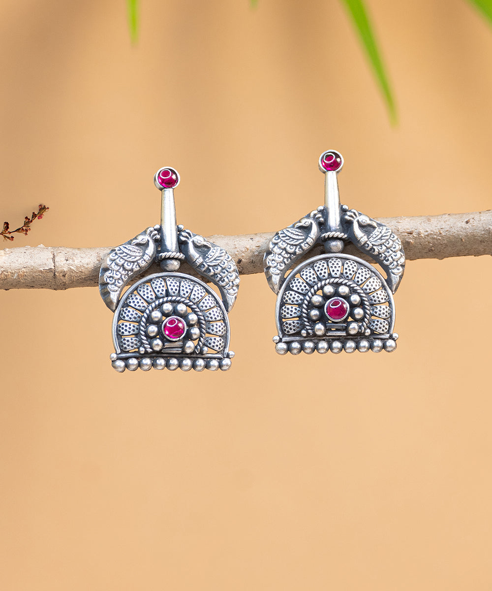 Irshad_Handcrafted_Oxidised_Pure_Silver_Earrings_With_Red_Onyx_WeaverStory_02