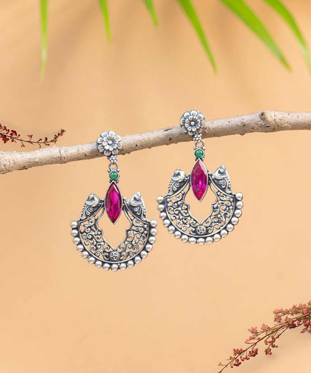 Mirah_Handcrafted_Oxidised_Pure_Silver_Earrings_With_Red_Onyx_WeaverStory_01