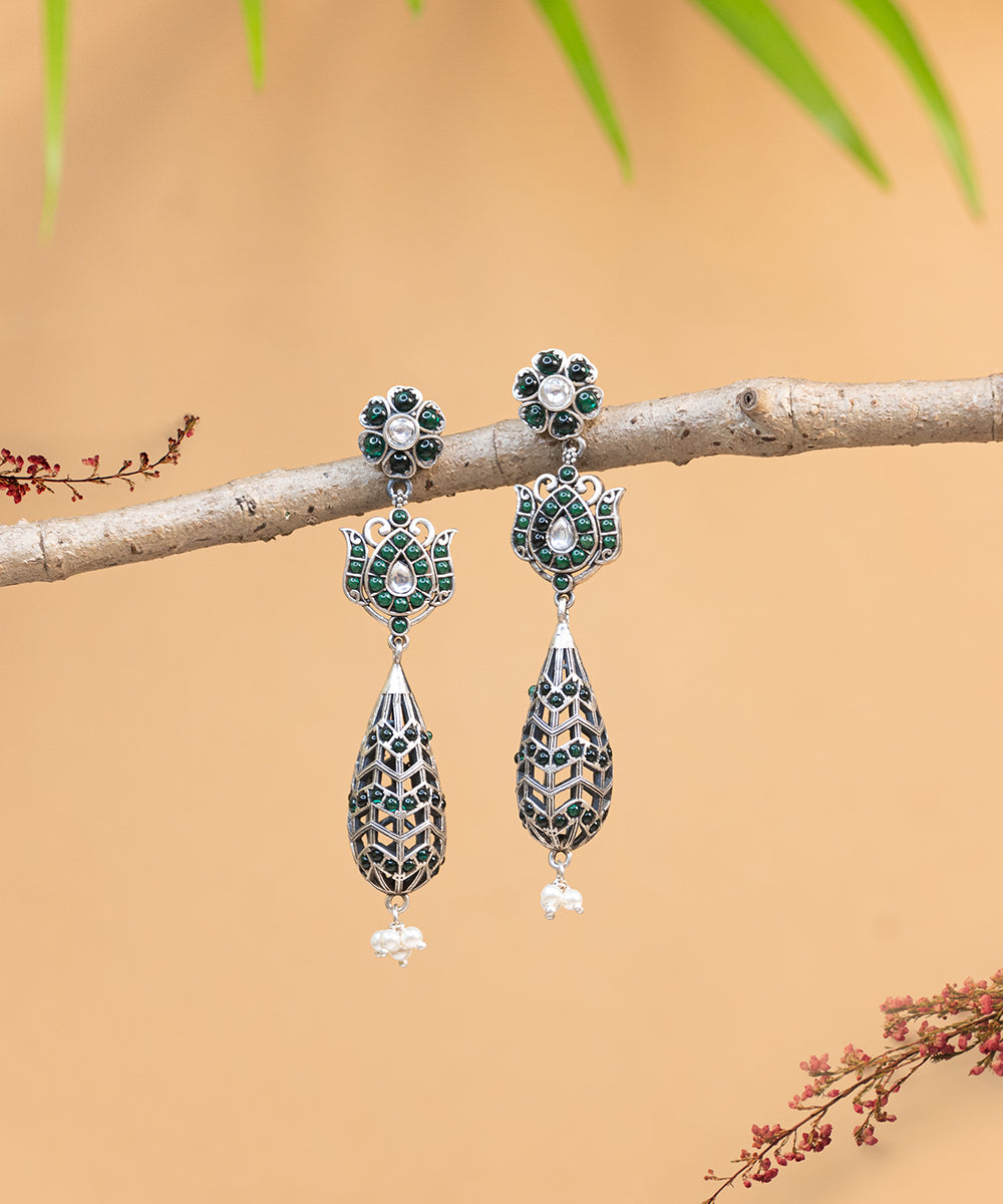 Hanadi_Handcrafted_Oxidised_Pure_Silver_Earrings_With_Pearls_And_Stones_WeaverStory_01