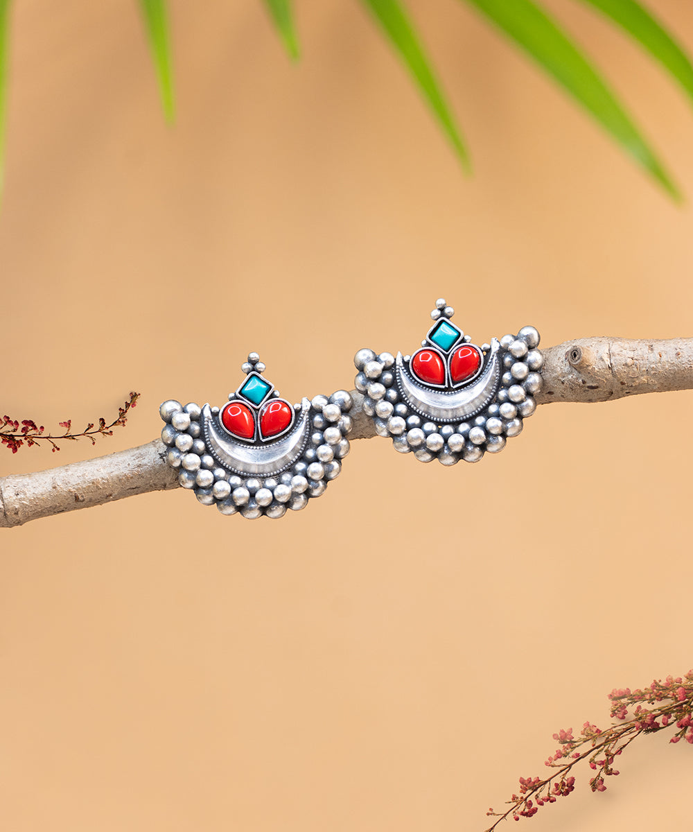 Ziwa_Handcrafted_Oxidised_Pure_Silver_Earrings_With_Turquoise_Stones_WeaverStory_01
