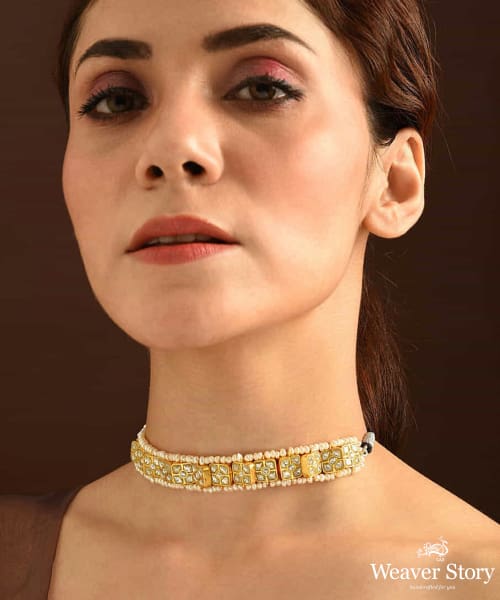 Sana_Handcrafted_Oxidised_Pure_Silver_Choker_With_Kundan_And_Pearls_WeaverStory_01