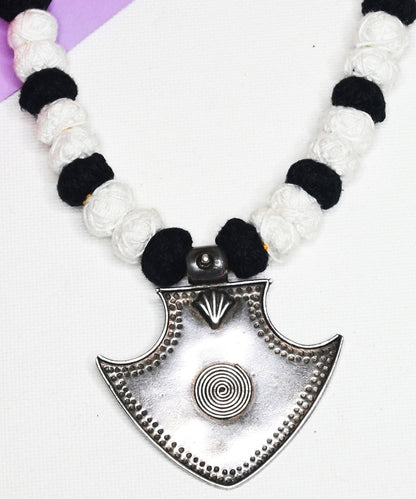 Saira_Handcrafted_Oxidised_Pure_Silver_Necklace_WeaverStory_02